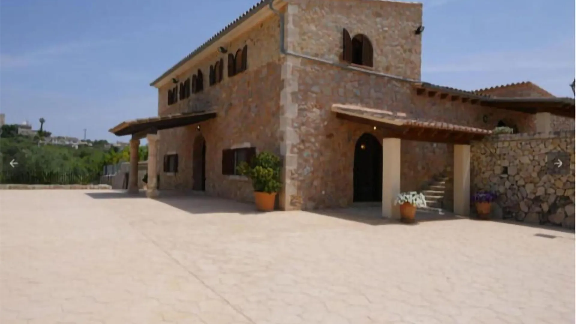 Pura Vida Villa Sant Joan 0*,  Spanien