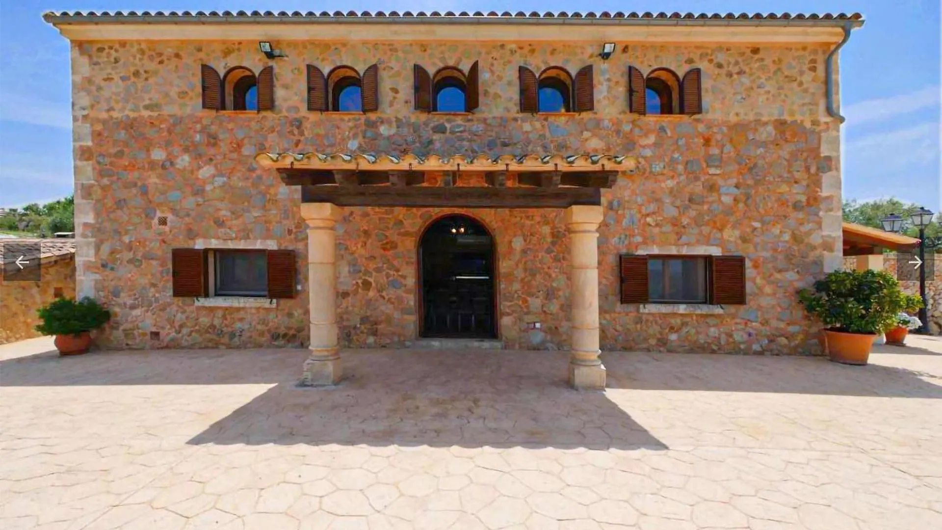 Pura Vida Villa Sant Joan 0*,