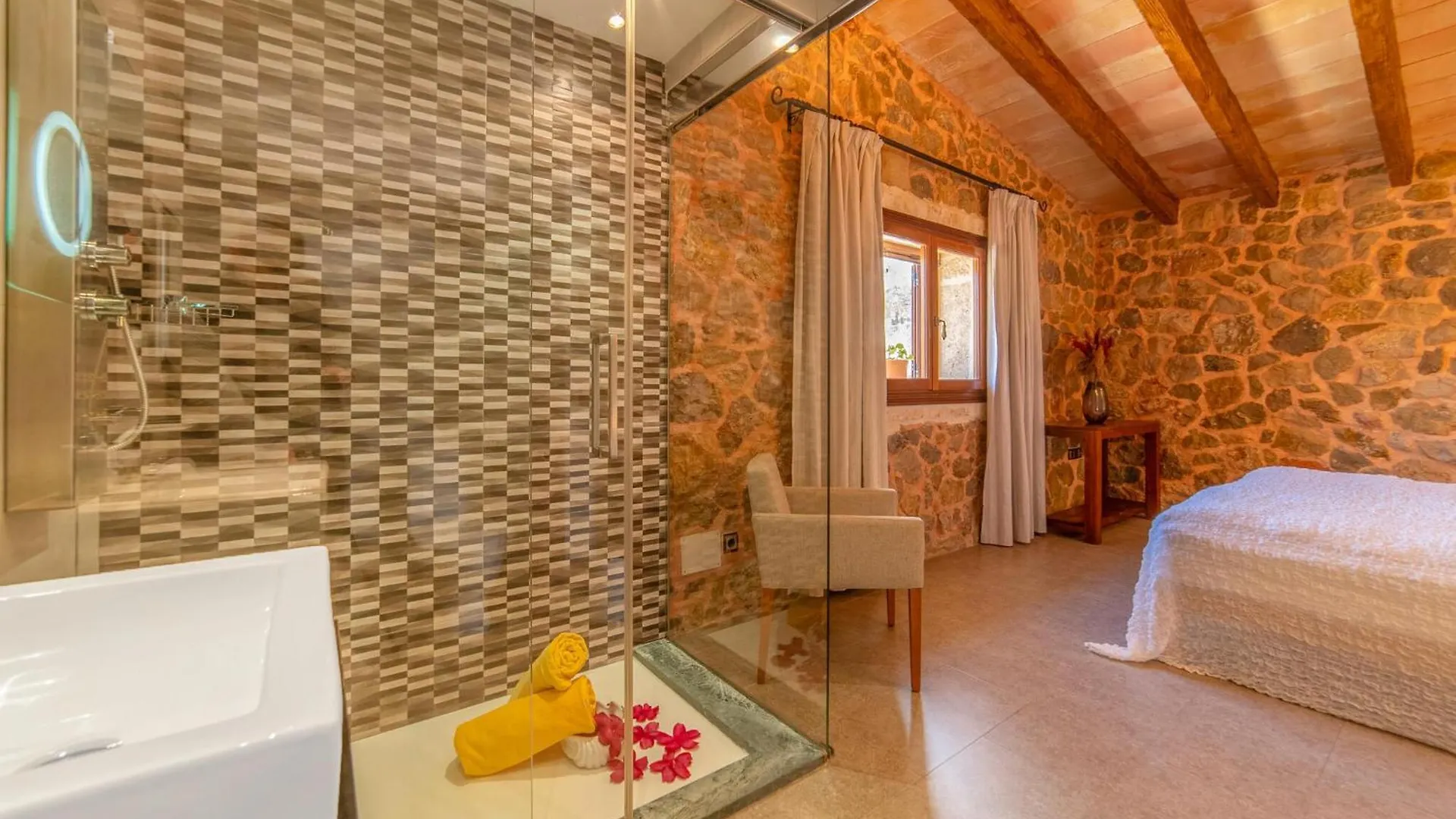 Pura Vida Villa Sant Joan 0*,